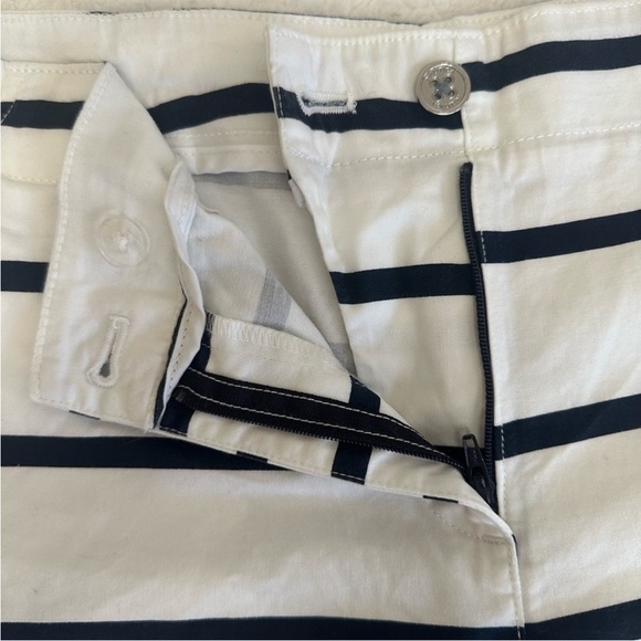 Nautica White Stretch Twill Shorts With Navy Stripes 12 - Picture 9 of 10
